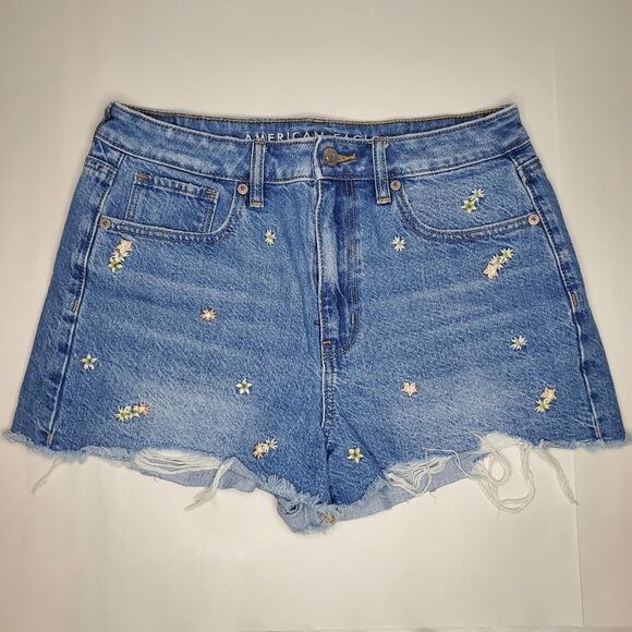 American Eagle High Rise Floral Embroidered Distressed Denim Mom Shorts Size 6 - Picture 1 of 12
